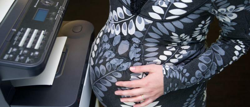 Schwangere Frauen droht nur in sehr seltenen Fällen die Kündigung